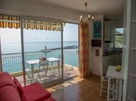 Le Chateau St Louis/86 - Menton, Studio Flat, 2 Persons Отель Ментона